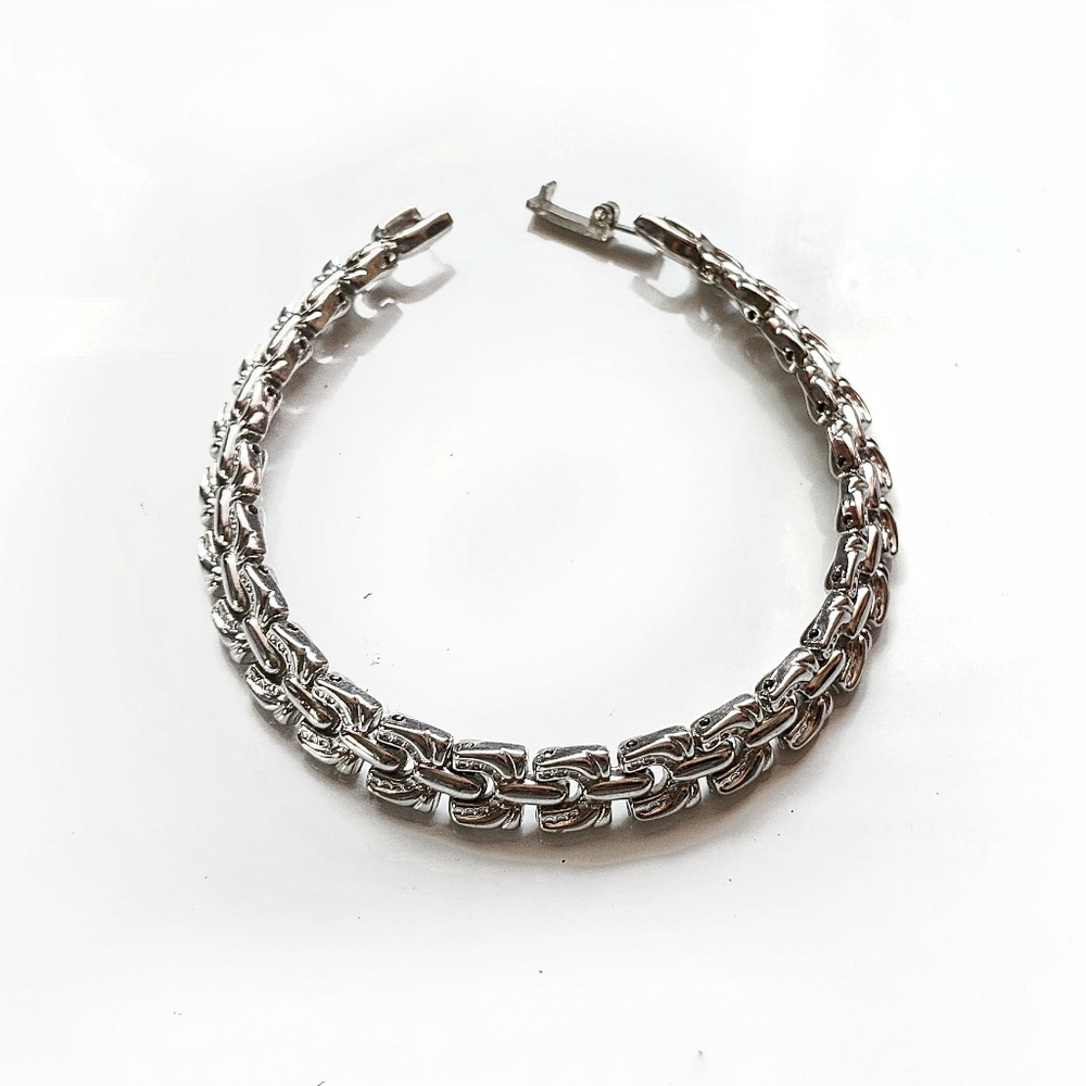 Riviera Crystal Silver leaf linked bracelet